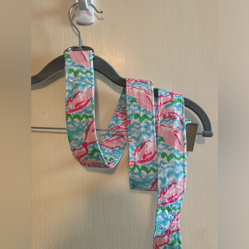 Size large Lilly Pulitzer belt 42 inches pink lobster pattern ribbon